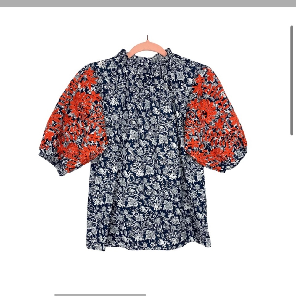 Nwot THML PRINTED
EMBROIDERED PUFF
SLEEVE MOCK 
BUTTON UP BACK
TOP blouse $98